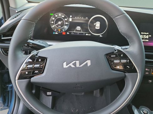 New 2026 Kia Niro Wind FWD image 17
