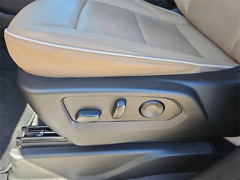 Used 2023 Chevrolet Tahoe Premier image 17