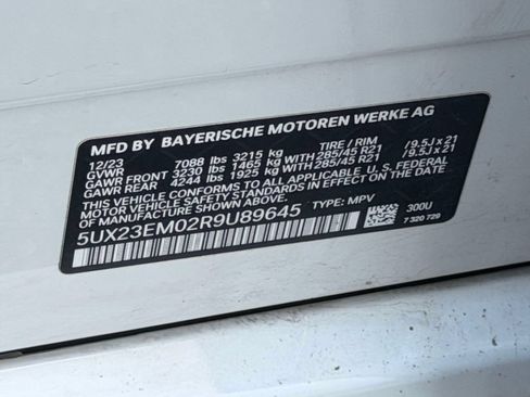 Used 2024 BMW X7 xDrive40i w/ Premium Package AWD/4WD image 29