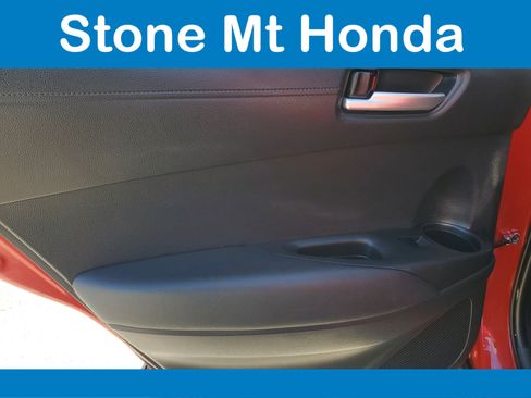 Used 2023 Toyota Corolla Cross XLE image 13