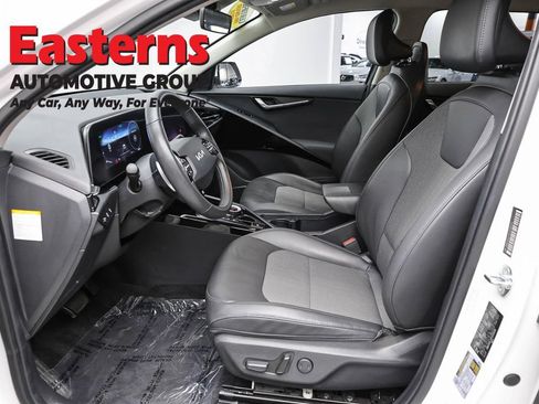 Used 2023 Kia Niro Wind w/ Wind Preserve Package FWD image 14