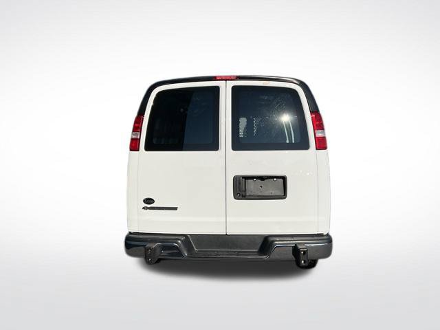 Used 2025 Chevrolet Express 2500 w/ Driver Convenience Package RWD image 17
