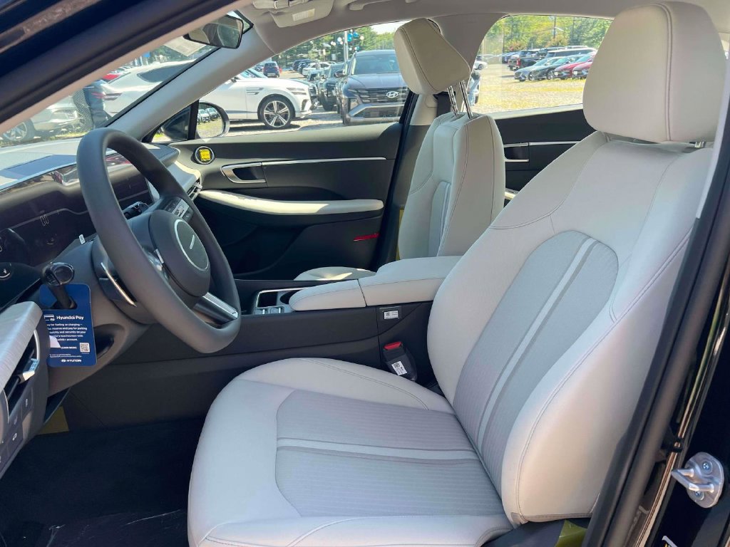 New 2026 Hyundai Sonata Blue FWD image 10