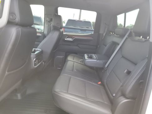 Used 2023 GMC Sierra 1500 Denali w/ Technology Package AWD/4WD image 10