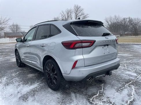 Used 2023 Ford Escape ST-Line Elite w/ Premium Technology Package image 2