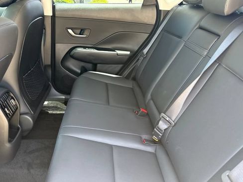 Used 2026 Hyundai Kona Limited FWD image 28