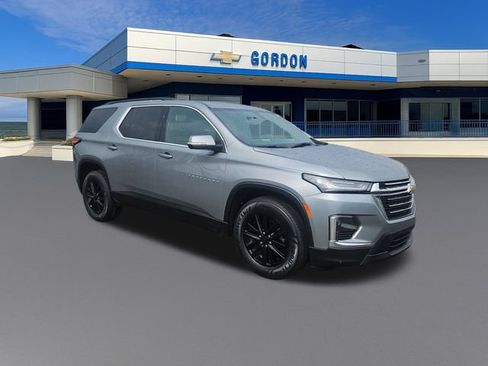Used 2023 Chevrolet Traverse LT FWD image 8