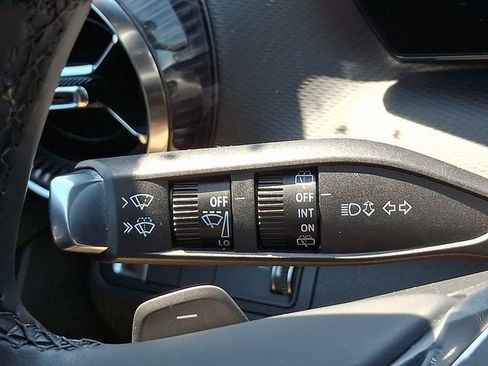 Used 2025 Chevrolet Equinox LT FWD image 27