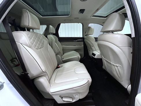 Used 2020 Hyundai Palisade Limited image 18