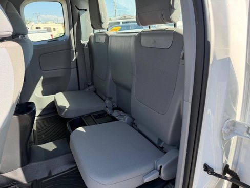 Used 2013 Toyota Tacoma 2WD Access Cab image 20