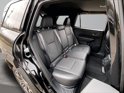 New 2026 Subaru Outback Touring XT AWD/4WD image 24