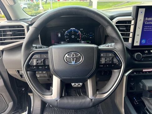 Used 2024 Toyota Sequoia SR5 w/ SR5 Premium Package AWD/4WD image 27
