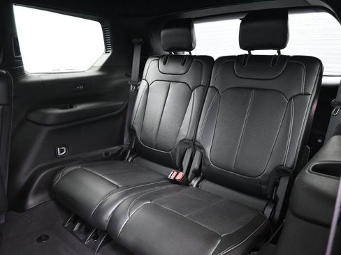Used 2024 Jeep Grand Cherokee L Limited w/ Luxury Tech Group II AWD/4WD image 28