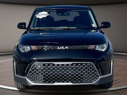 Used 2023 Kia Soul EX image 3