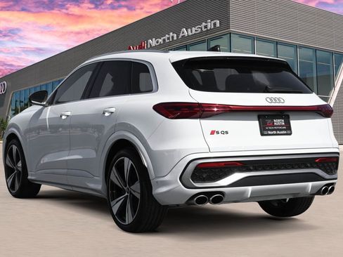 Certified 2025 Audi SQ5 Premium Plus w/ Premium Plus Package AWD/4WD image 4