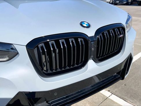 Certified 2024 BMW X4 M40i w/ Premium Package image 30