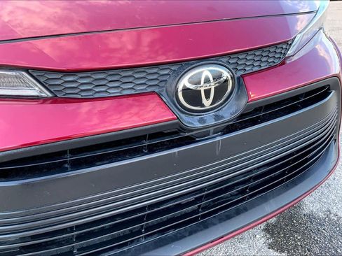 Used 2023 Toyota Corolla LE image 28