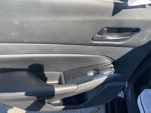 Used 2023 Nissan Altima 2.5 SV image 12