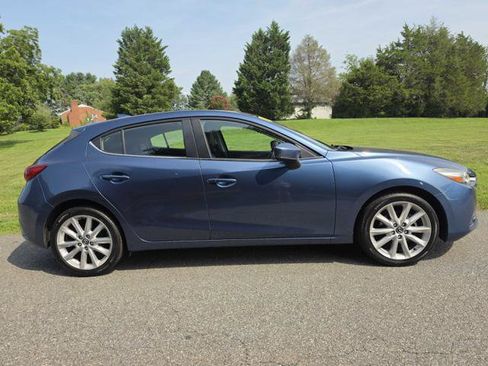 Used 2017 MAZDA MAZDA3 Grand Touring FWD image 5