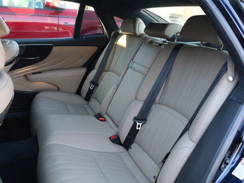 Used 2022 Lexus LS 500 image 35