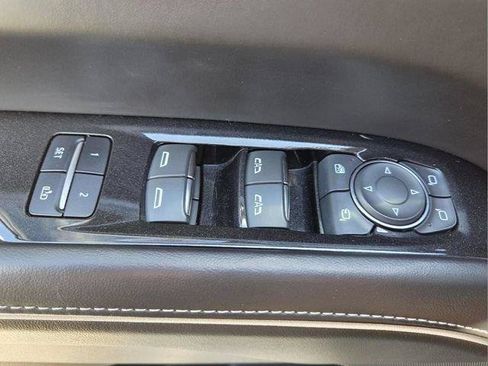 Used 2023 Cadillac Escalade Sport Platinum RWD image 24