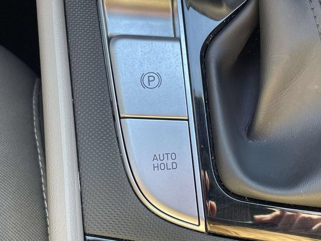 Used 2022 Hyundai Elantra Blue FWD image 31