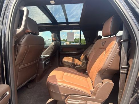Used 2024 Ford Expedition Max King Ranch RWD image 26