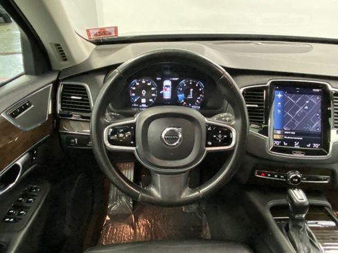 Used 2017 Volvo XC90 T6 Momentum w/ Vision Package AWD/4WD image 35