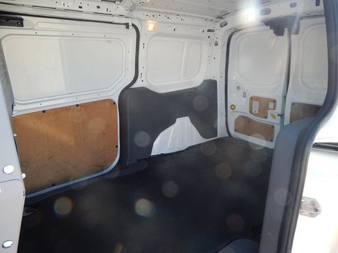Used 2020 Ford Transit Connect XL FWD image 15