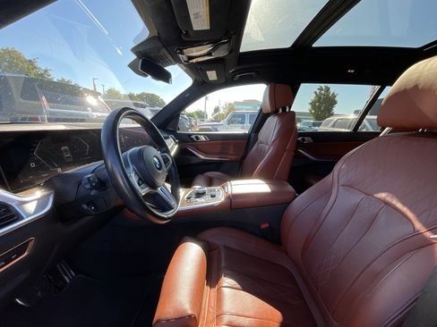 Used 2025 BMW X7 M60i AWD/4WD image 6