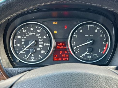 Used 2011 BMW 335i Sedan RWD image 26