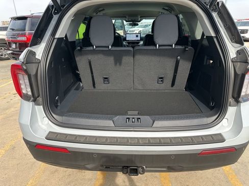 New 2026 Ford Explorer Active AWD/4WD image 35