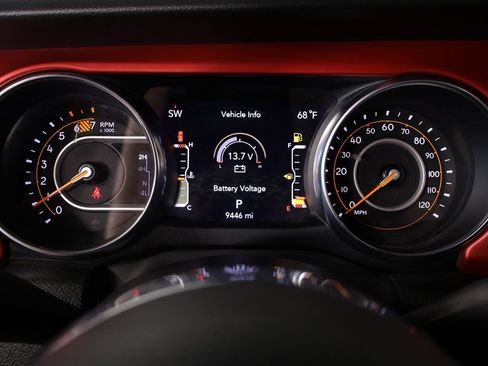 Used 2023 Jeep Wrangler Rubicon image 9