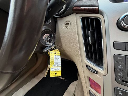 Used 2011 Cadillac CTS Luxury image 37