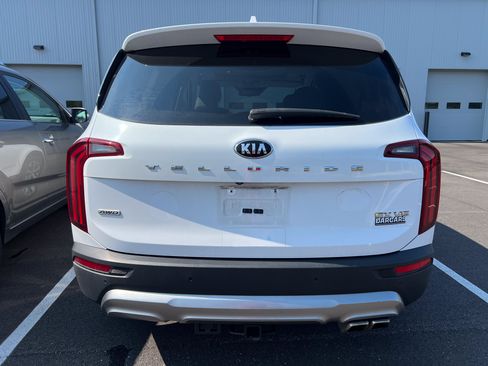 Used 2021 Kia Telluride EX w/ EX Premium Package AWD/4WD image 3