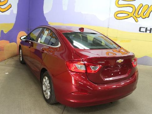Used 2019 Chevrolet Cruze LT FWD image 6