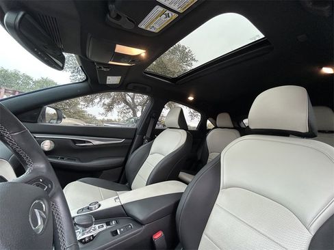 Used 2023 INFINITI QX55 Essential image 14