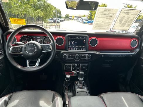 Used 2020 Jeep Wrangler Unlimited Rubicon w/ Dual Top Group AWD/4WD image 29