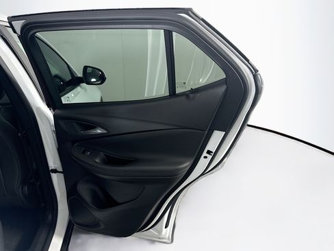 Used 2025 Buick Encore GX Preferred image 29