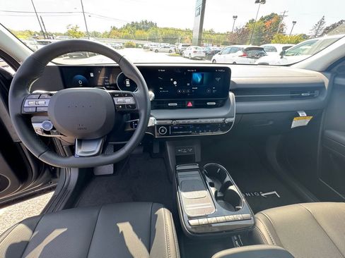 New 2025 Hyundai Ioniq 5 SEL image 12