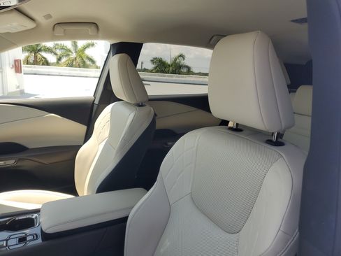 Used 2024 Lexus RX 350 FWD w/ Technology Package image 17