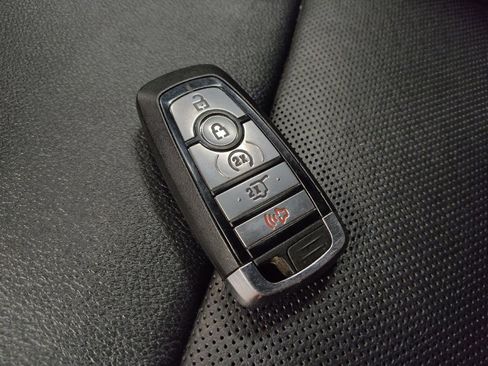 Used 2020 Ford Explorer Limited RWD image 32