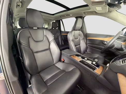 Certified 2023 Volvo XC90 B6 Core AWD/4WD image 29