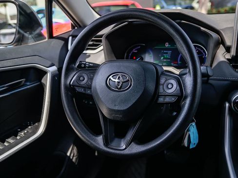 Used 2023 Toyota RAV4 LE image 15