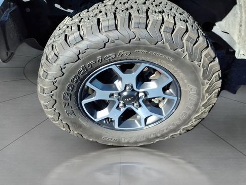 Used 2022 Jeep Wrangler Unlimited Rubicon w/ LED Lighting Group image 9