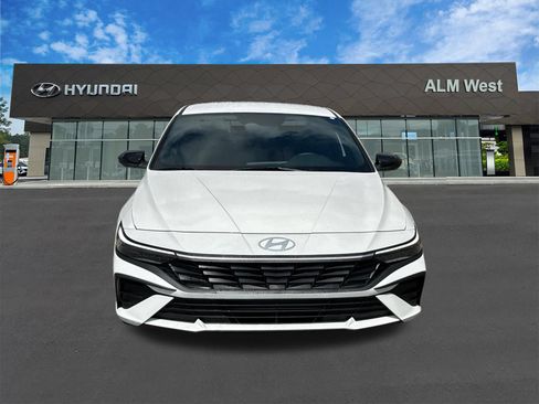 Used 2026 Hyundai Elantra Sport FWD image 2