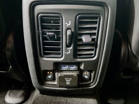 Used 2022 Dodge Durango R/T w/ Blacktop Package image 35