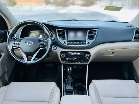Used 2016 Hyundai Tucson Limited w/ Option Group 03 image 24