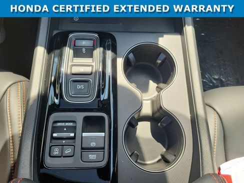 Certified 2025 Honda Pilot TrailSport image 43