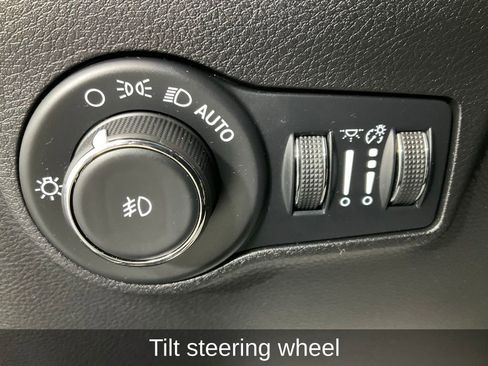 Certified 2023 Jeep Compass Altitude image 27